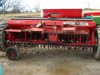 Massey Ferguson 500 G&F Drill Massey Ferguson 500 G&F...